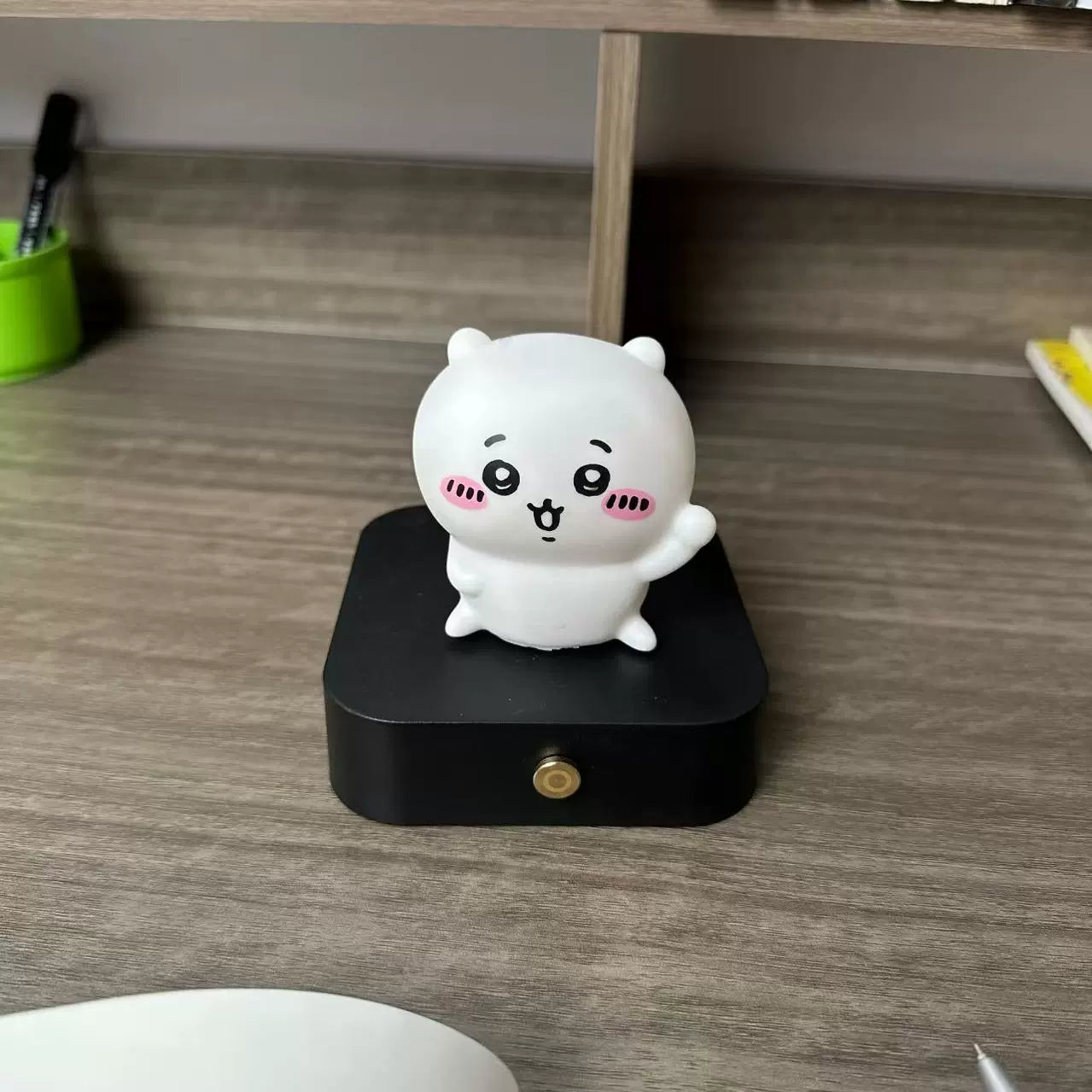 Chiikawa magnetic ornament night light